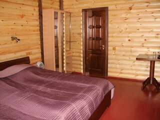 Гостиница Манжерок Манжерок Стандартный двухместный номер с 1 кроватью или 2 отдельными кроватями-4