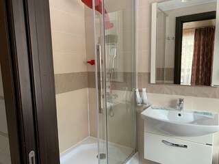 Гостиница Манжерок Манжерок Двухместный номер Делюкс с 1 кроватью или 2 отдельными кроватями и балконом-15