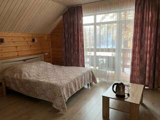 Гостиница Манжерок Манжерок Двухместный номер Делюкс с 1 кроватью или 2 отдельными кроватями и балконом-14